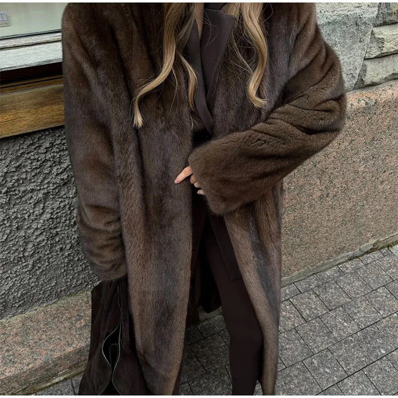 Manteau élégant en fausse fourrure pour femmes Chic & Stil