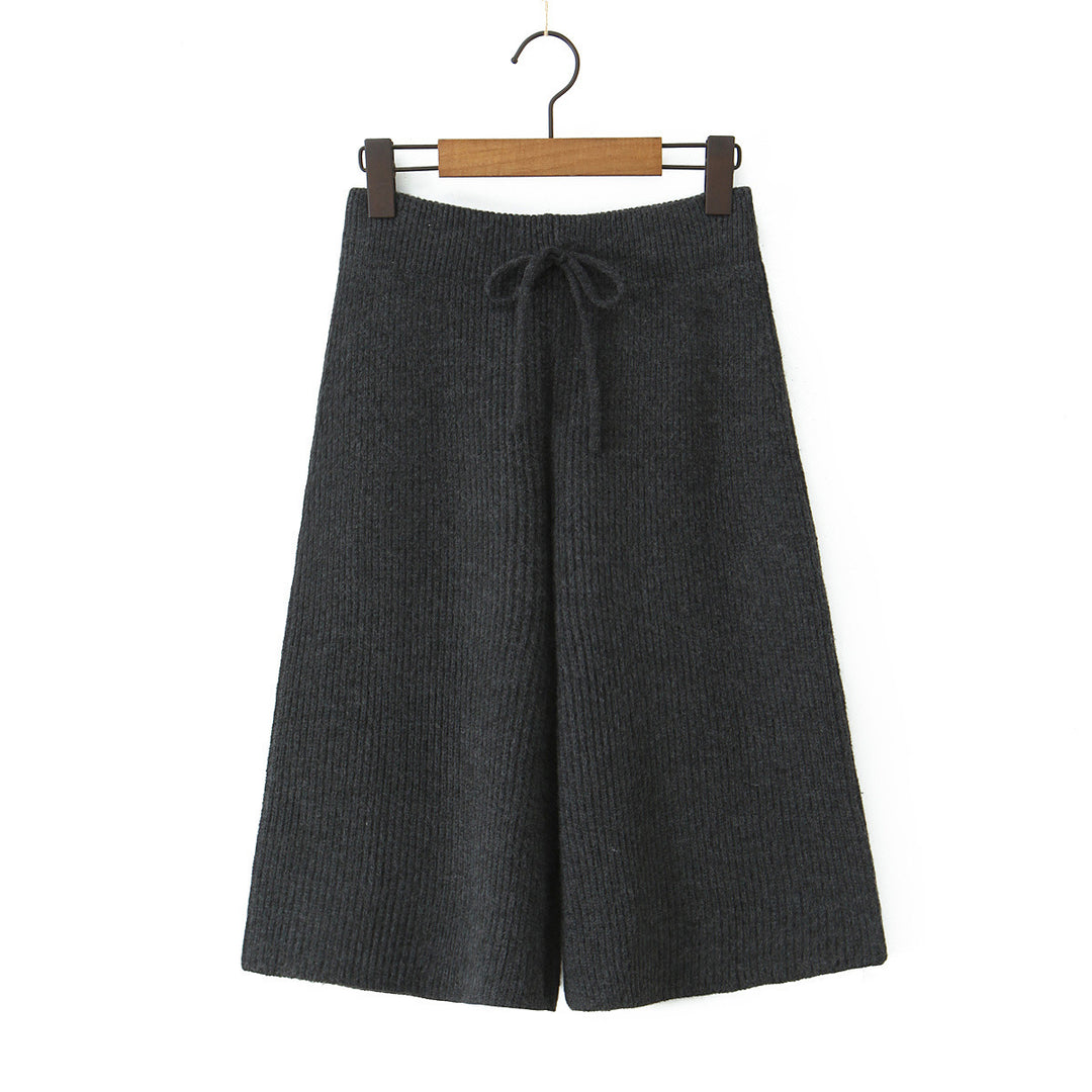 Cozy structured jumper for women with round neck Lune London