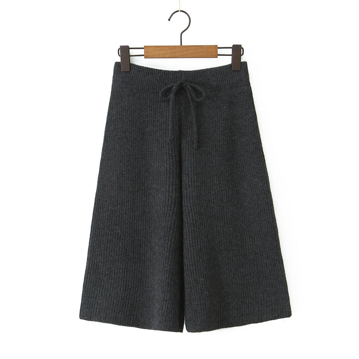 Cozy structured jumper for women with round neck Lune London