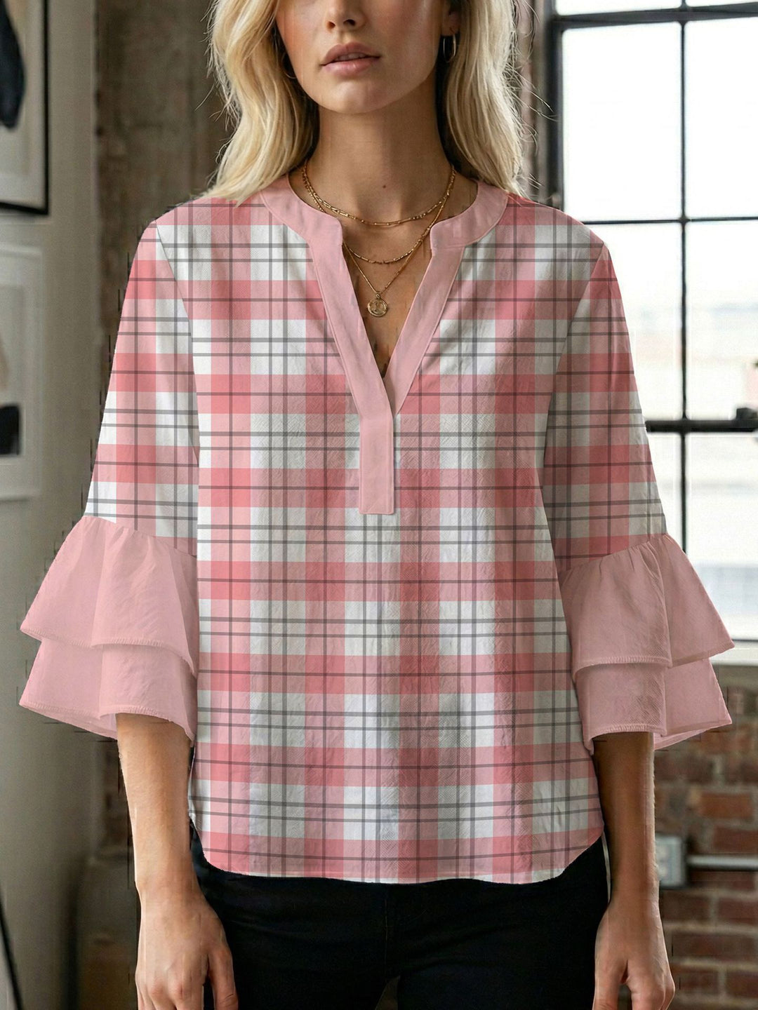 Women's blouse with voluminous wing sleeves and intense leaf pattern Lune London