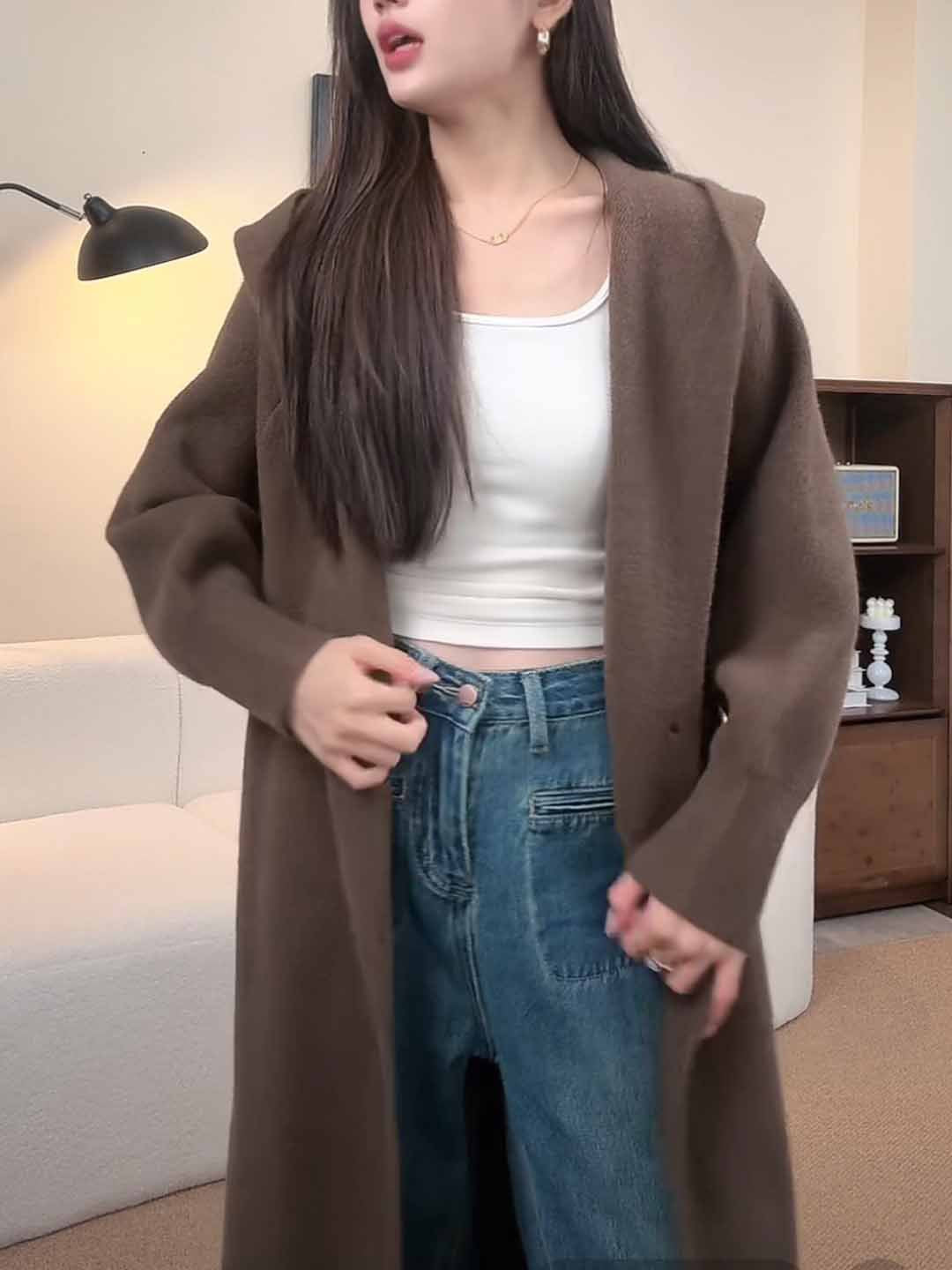 Manteau long en tricot pour femmes avec capuche décontractée et manches larges drapées