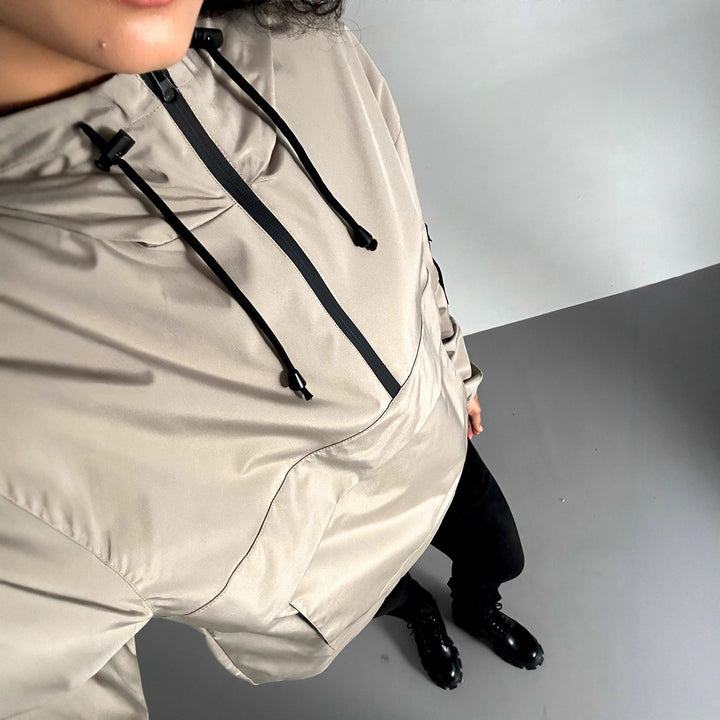 Functional jacket for women with practical pockets and adjustable waist Lune London
