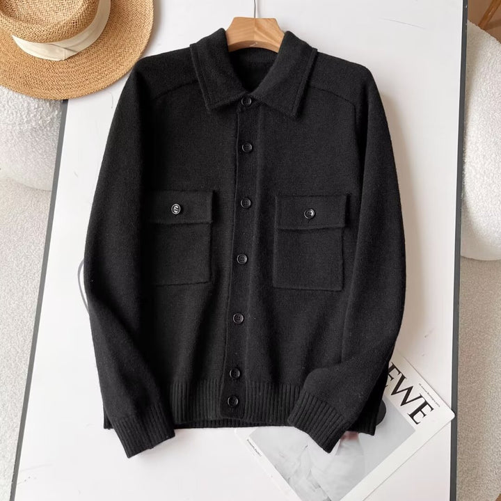 Cardigan intemporel pour femmes avec poches poitrine pratiques Chic & Stil