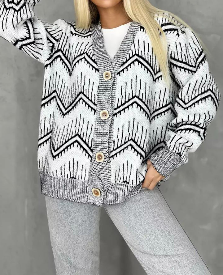 Veste en tricot pour femmes avec motif en zigzag et détails de boutons Chic & Stil