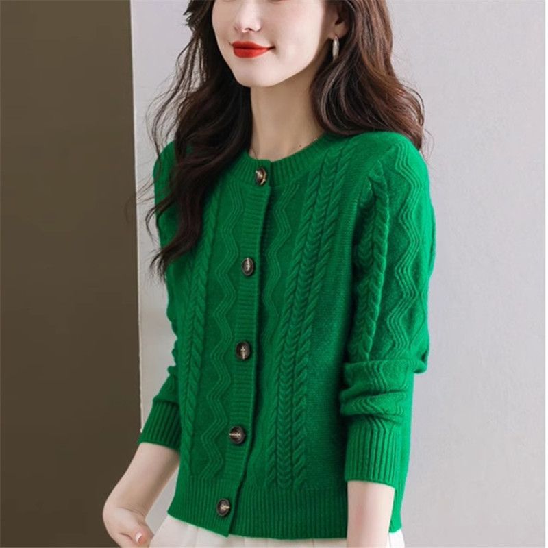 Cardigan confortable pour femmes avec détails de boutons décoratifs Chic & Stil