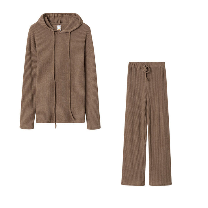 Women's Relax Suit with Hood and Wide Leg Chic & Stil