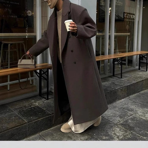 Elegant transitional coat for ladies with double row of buttons Lune London
