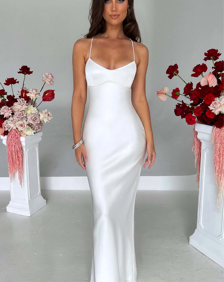 Women's elegant dress with a slim fit and strapless silhouette Lune London