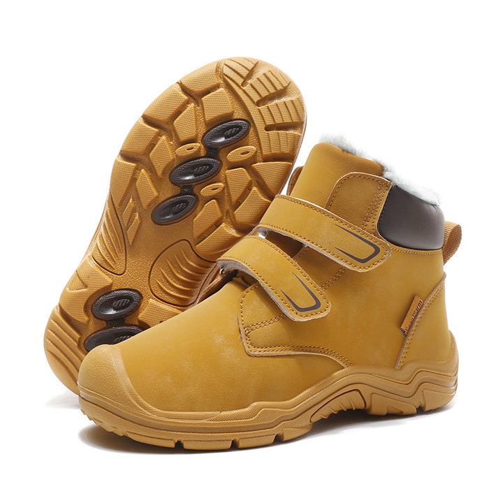 Insulated winter boots for women with practical Velcro closure Lune London