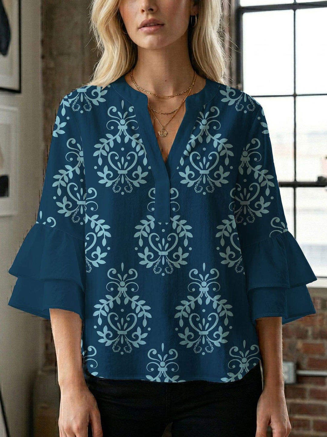 Ladies blouse with beautiful floral design Lune London