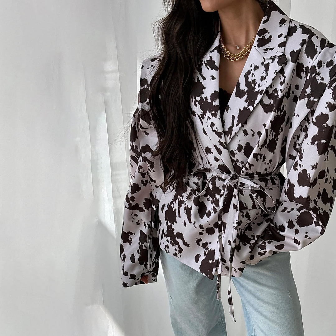 Oversized blazer for women with belt and shoulder pads Lune London