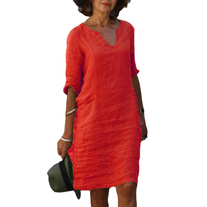Linen dress for women with a relaxed fit and elegant V-neck Lune London