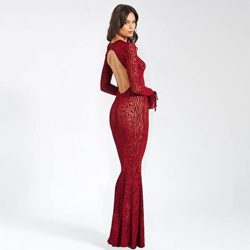 Lune London fitted maxi dress for women with animal print and wide sleeves