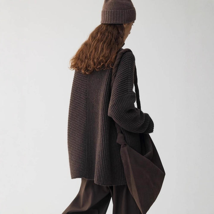Cardigan Femme Détendu avec Col Haut et Détails Bouton Chic & Stil
