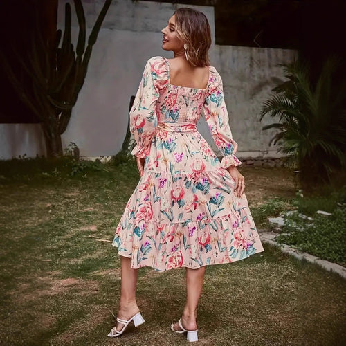 Mid-length dress for women with floral pattern and flattering cut Lune London