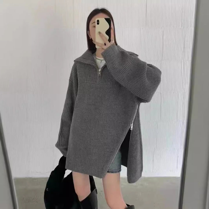 Pull en tricot décontracté pour femmes avec un col montant et une fermeture éclair sur le côté Chic & Stil