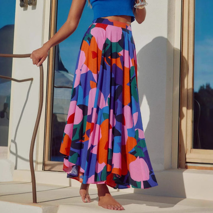Summer maxi skirt for women with a mix of vibrant patterns and a flowy fit Chic & Stil
