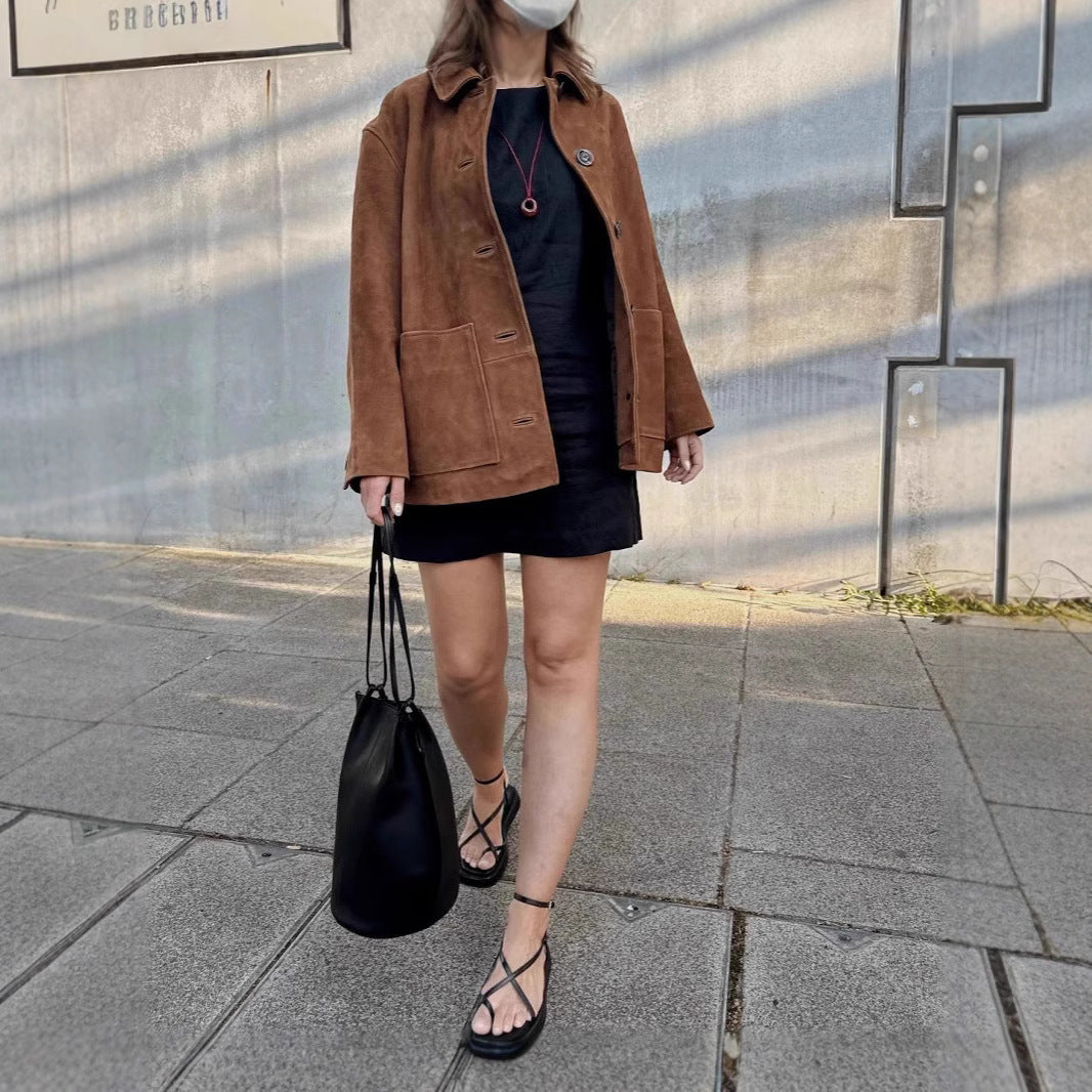 Ladies' leather jacket with modern chic design and practical pockets Lune London