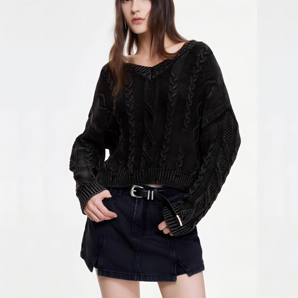 Pull en maille épaisse pour femmes avec un décolleté en V profond et un motif en côtes Chic & Stil