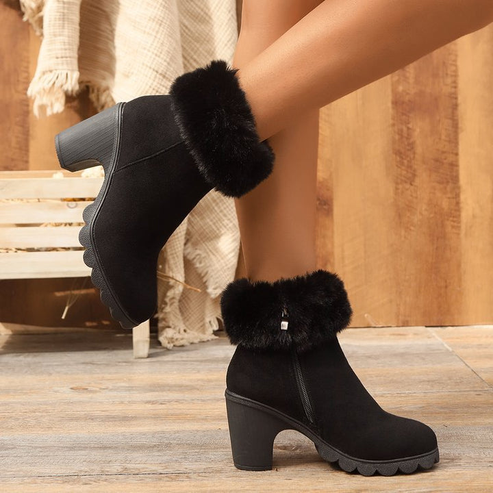 Elegant ladies ankle boots with plush collar Lune London