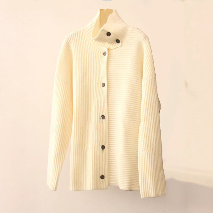 Cardigan femme en tricot épais avec col haut et patte de boutonnage Chic & Stil