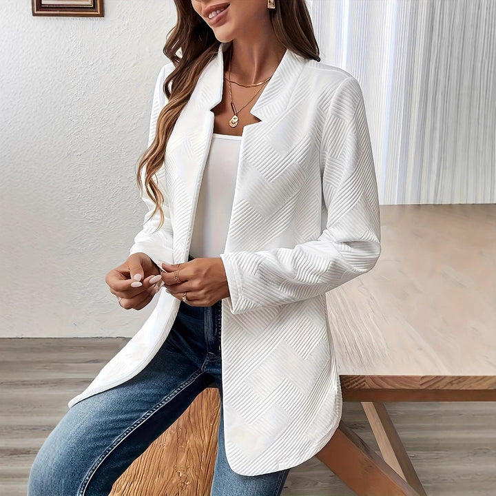 Elegant and structured women's blazer in minimalist design Lune London