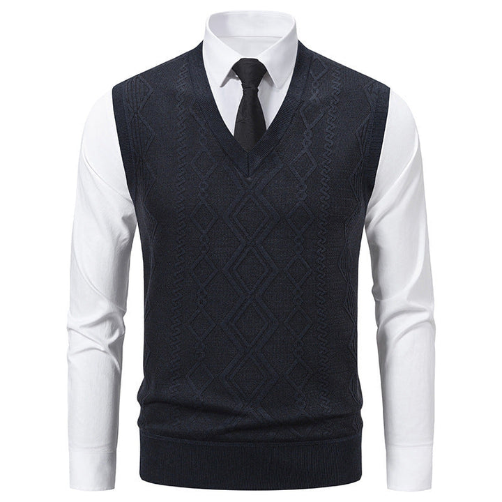 Men's Knit Sweater with V-Neck and Textured Cable Pattern Lune London