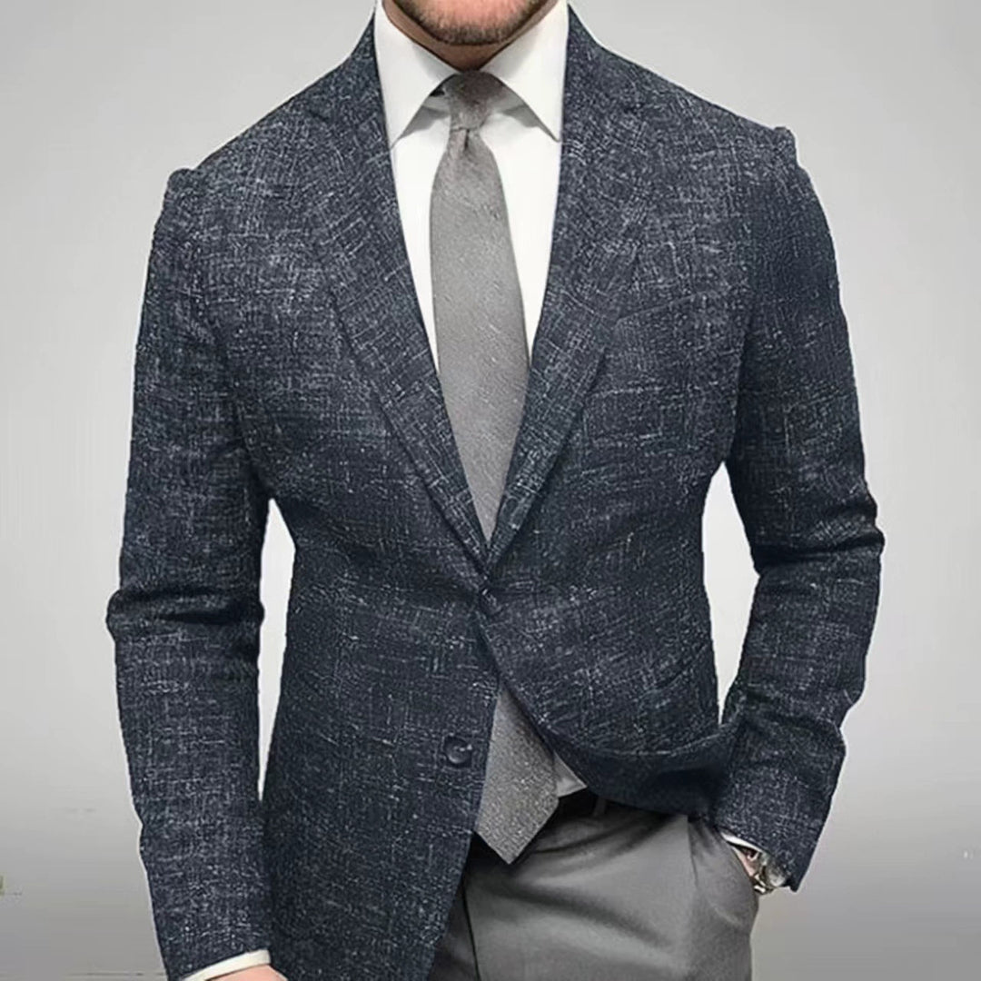 Fashionable plaid jacket for men, with great comfort and chic elegant details.