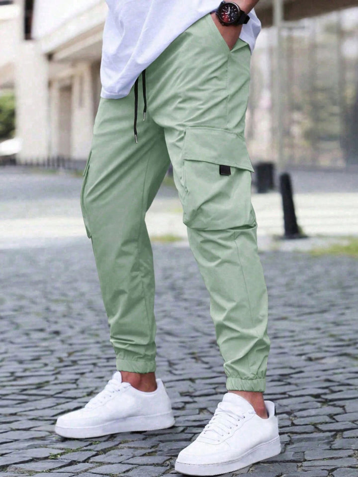 Men's cargo pants with practical zip pockets and an elastic waistband Lune London