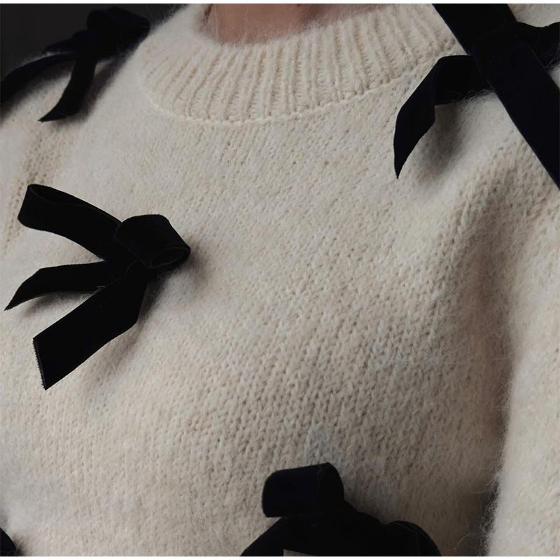 Knitted sweater for women with decorative knots Lune London