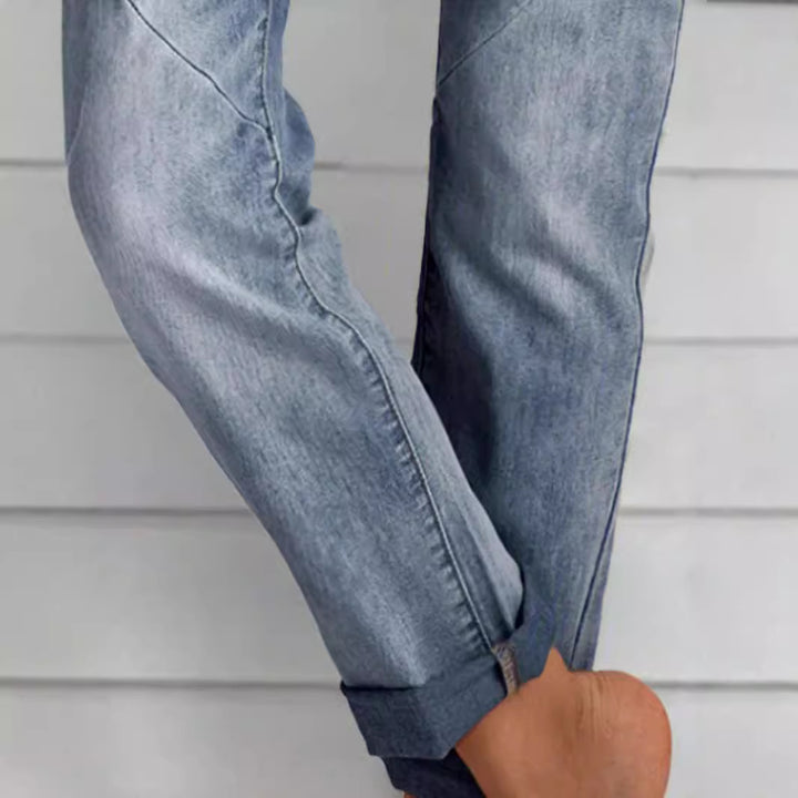 Women Denim Relaxed Fit Button Closure Jeans Lune London