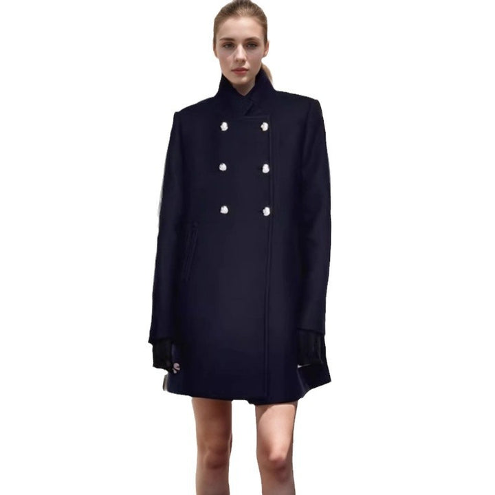 Elegant transitional coat for women with double-breasted fastening and deep lapels Lune London