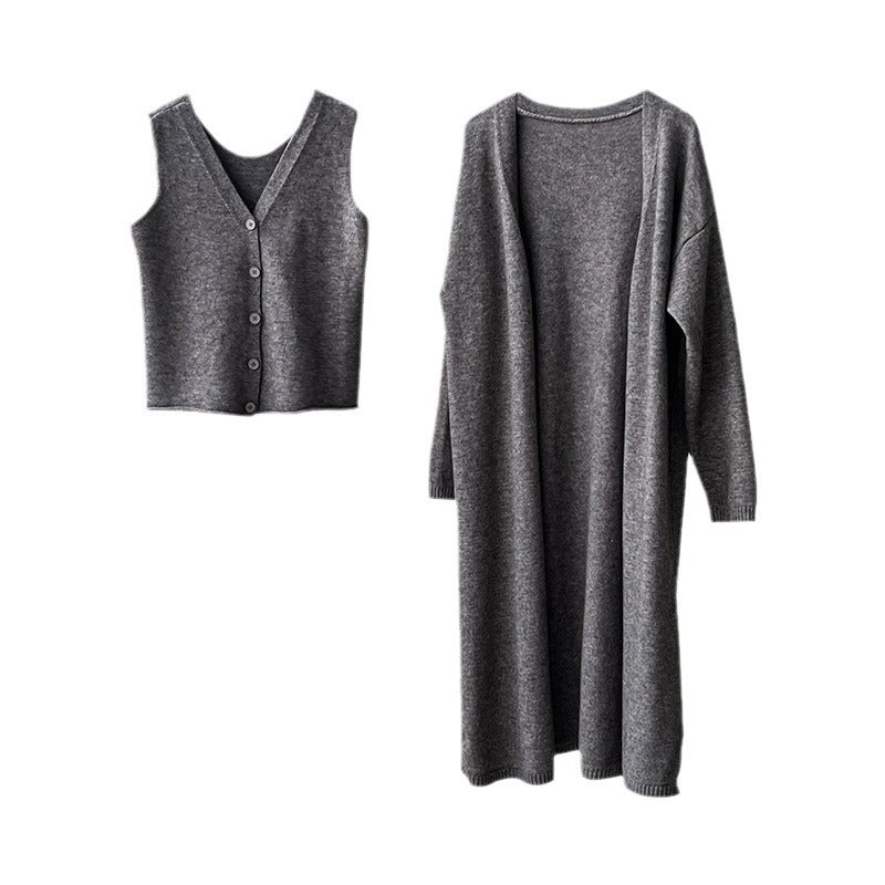 Robe en tricot pour femmes avec cardigan et patte de bouton Chic & Stil
