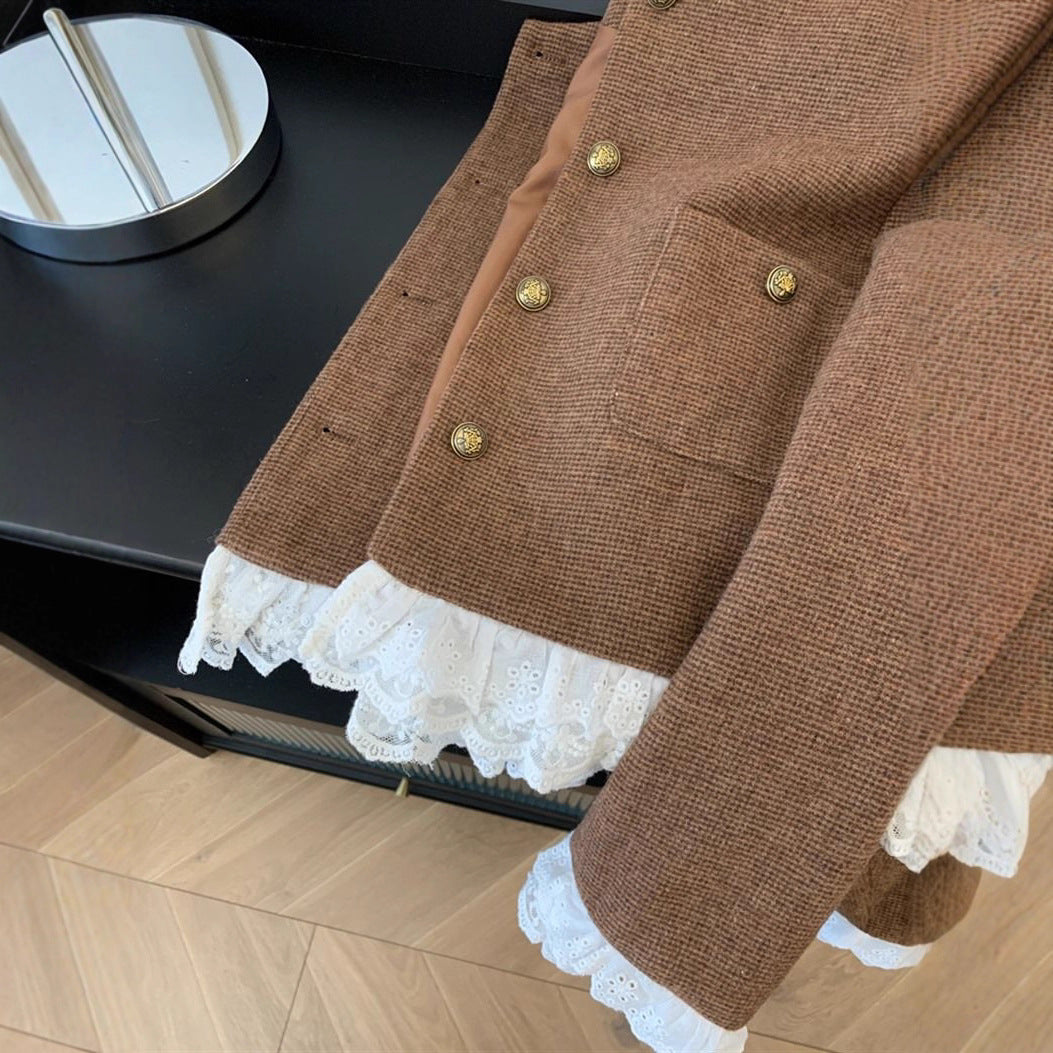 Veste courte à la mode pour femmes avec des accents en dentelle élégants Chic & Stil