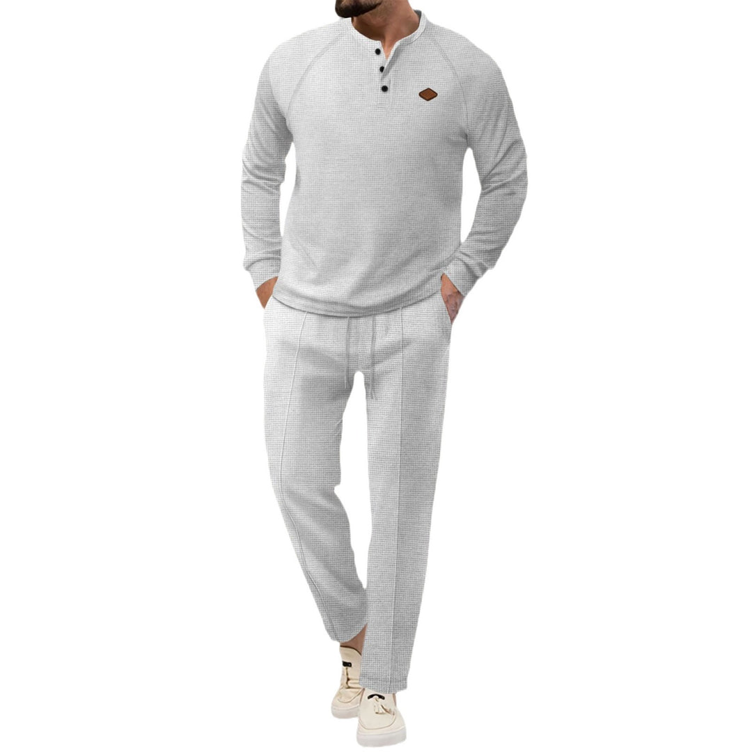 High-quality leisure suit for men with button placket and stylish pockets Lune London