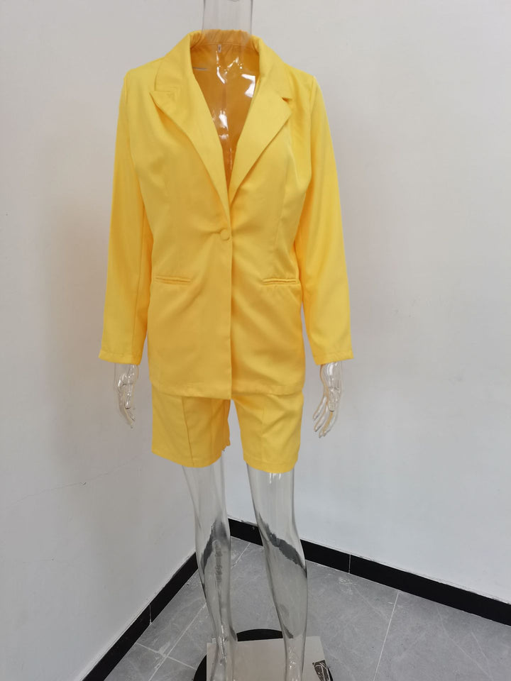 Elegant blazer set for women with shorts and refined details Lune London