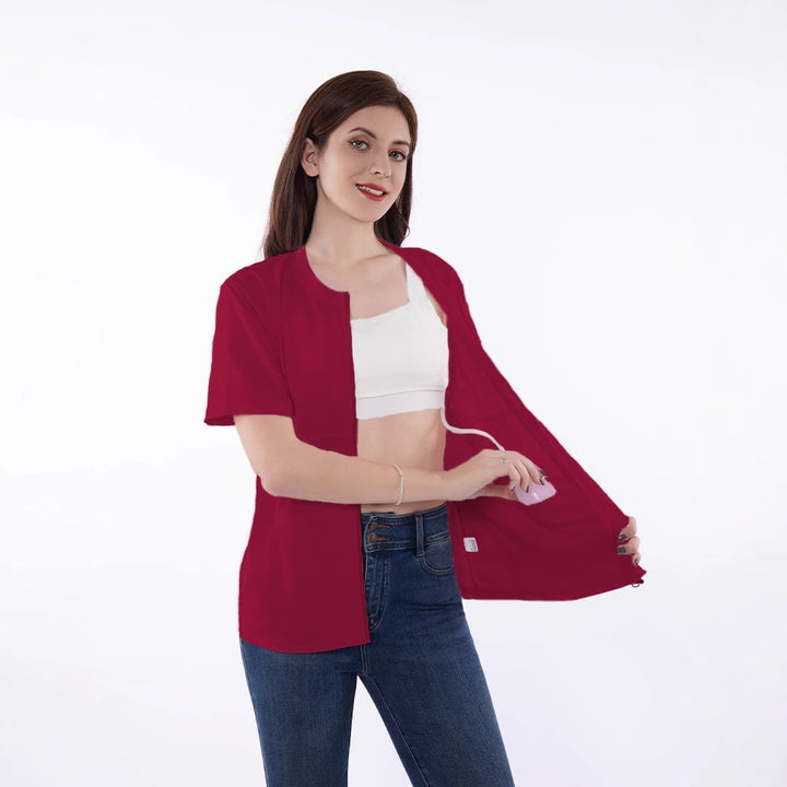 Short sporty jacket for women with short sleeves, featuring a practical zipper and a casual fit Lune London