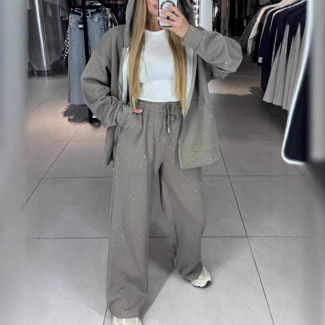 Ensemble de sweat à capuche décontracté et de pantalons de jogging pour femmes en matériau de haute qualité avec une coupe pratique Chic & Stil