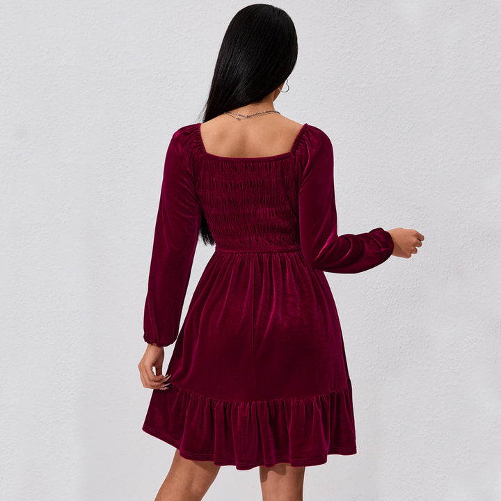 Robe Mini en Velours pour Femmes avec Détails Volants et Taille Élastique Chic & Stil
