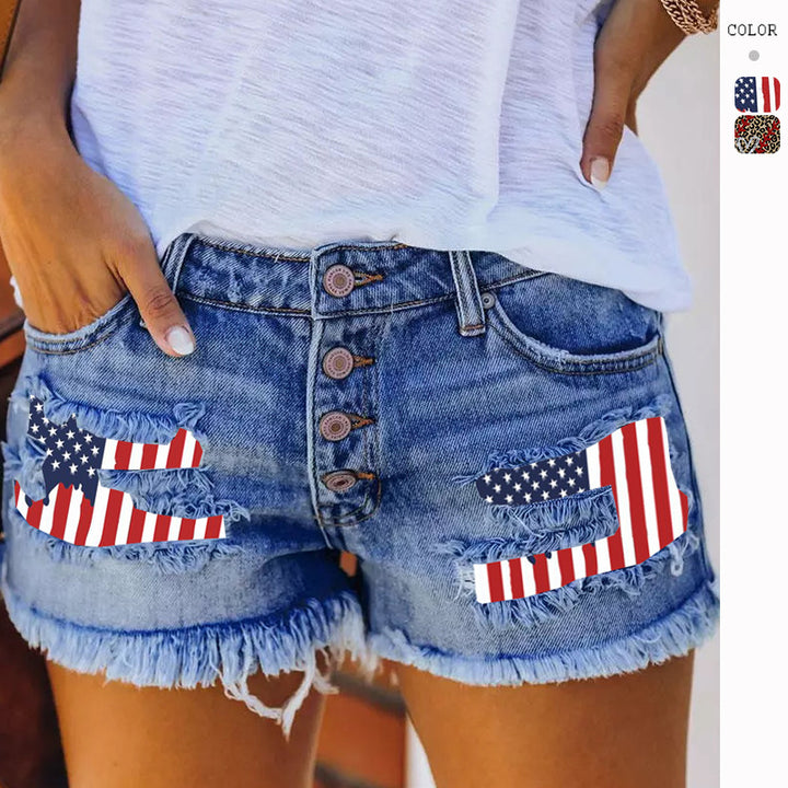 Women's denim shorts with a vintage style and flag pattern appliqués Chic & Stil