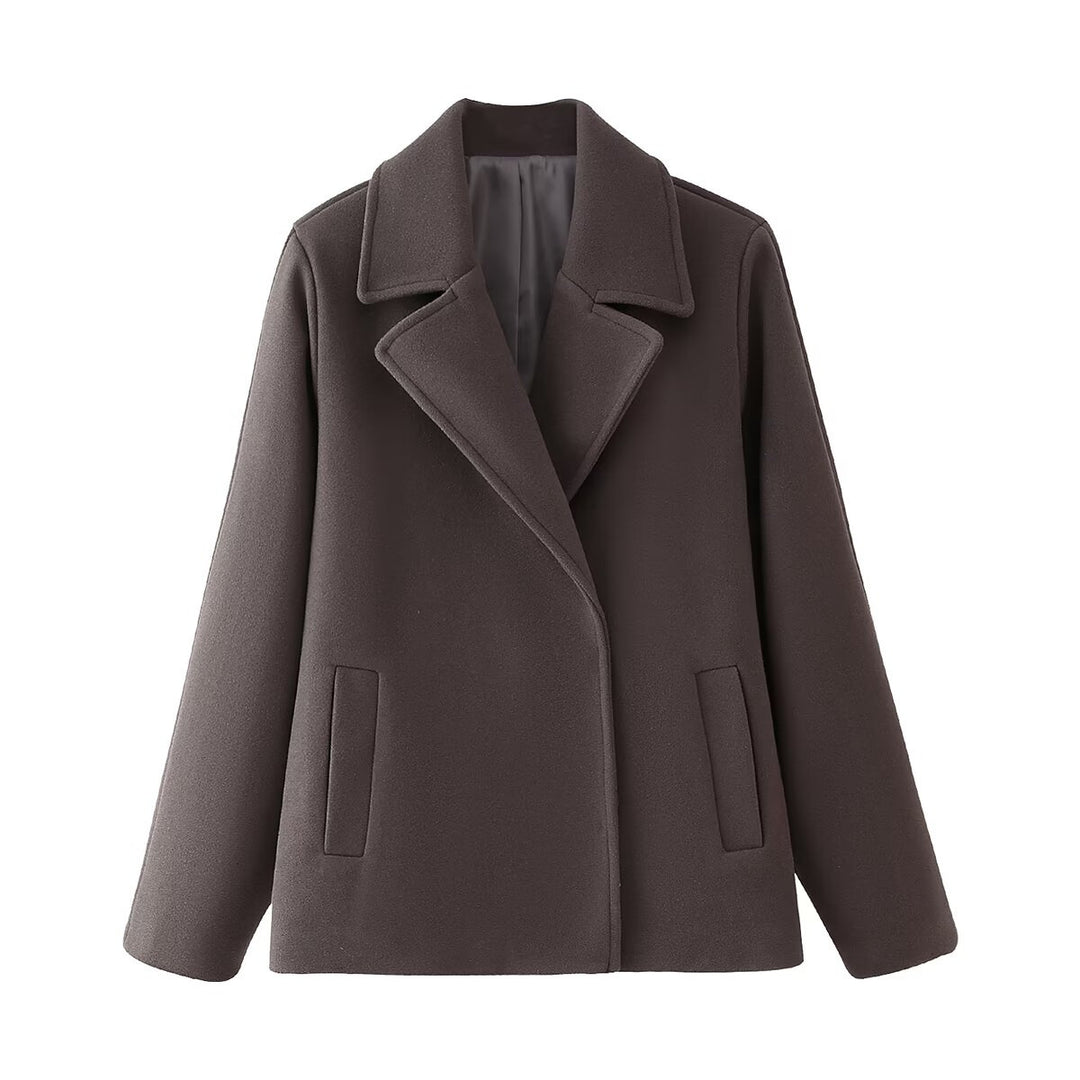 Elegant and warm wool coat for women with notched collar Lune London