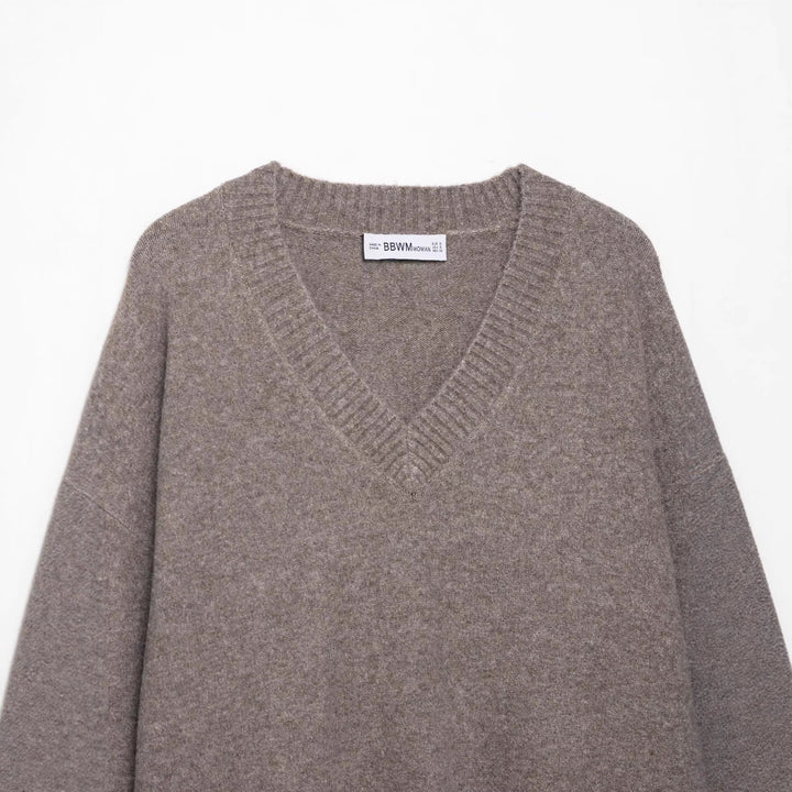 Sweater women with V-neck and fine knit Lune London