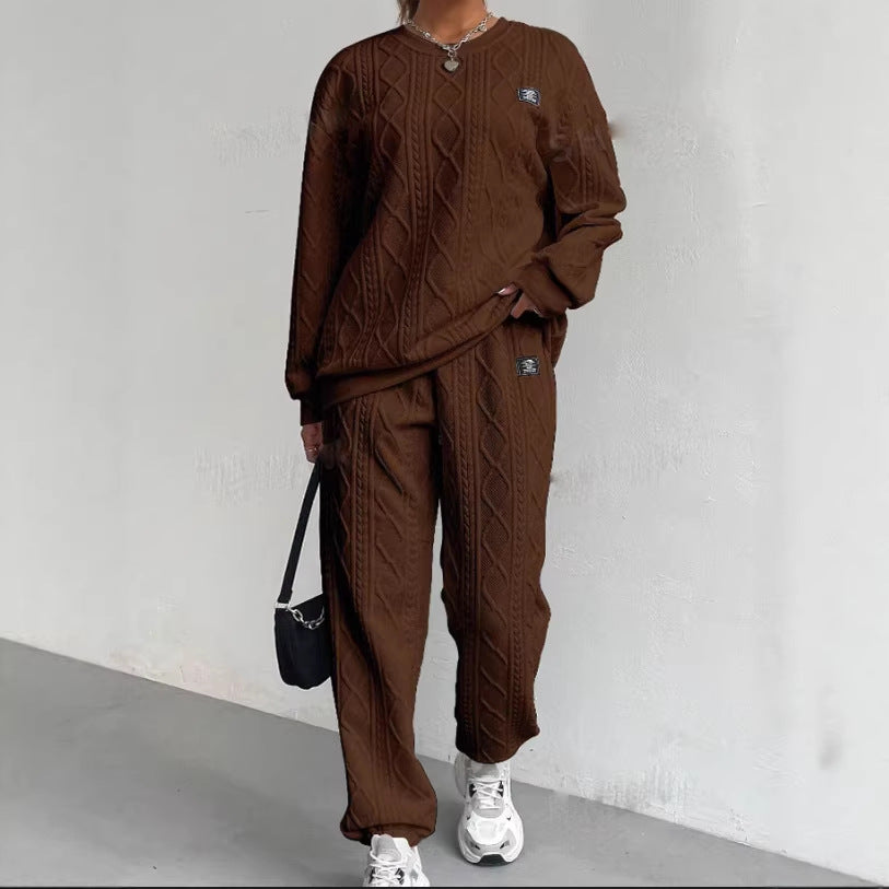 Costume en tricot pour femmes avec design texturé et coupe confortable Chic & Stil
