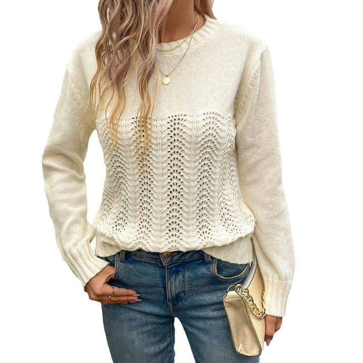 Knitted sweater for women with a refined wavy pattern as well as great flexibility Lune London