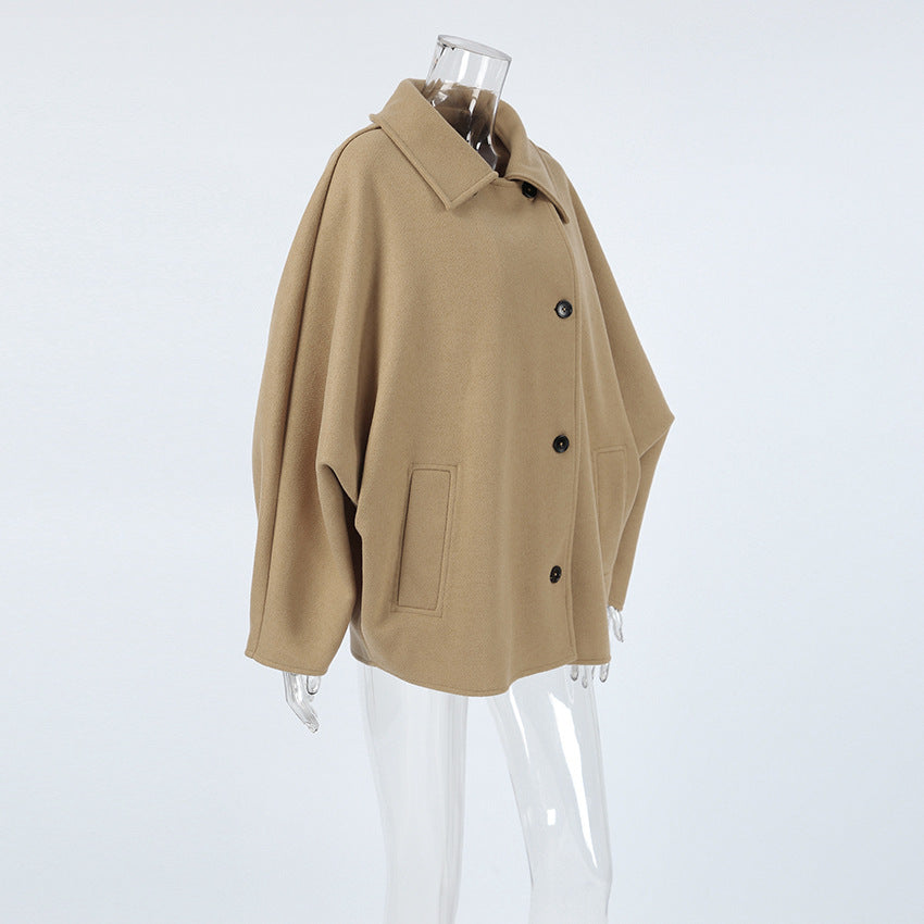 Oversized wool coat for women with classic cut Lune London