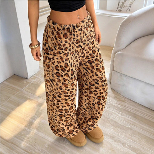 Pantalons décontractés pour femmes à imprimé léopard Chic & Stil