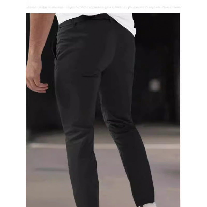 Elegant slim-fit men's trousers with high-quality pleats and practical pockets Lune London