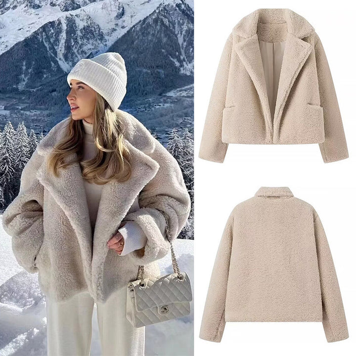 Veste en peluche confortable pour femmes avec col à revers et poches