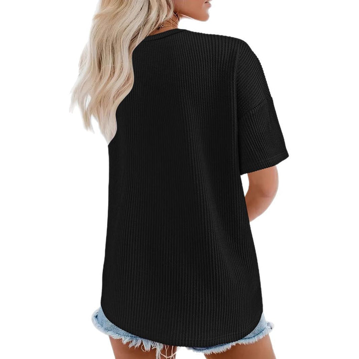 Oversized V-neck T-shirt for women with chest pocket and rib structure Lune London