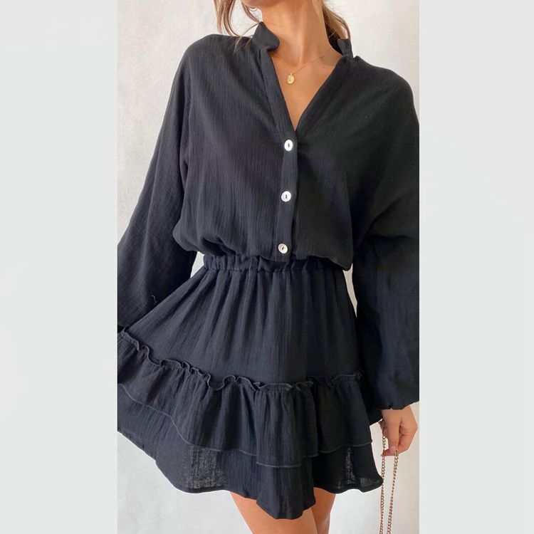 Robe-blouse pour femmes avec détails froncés et coupe cintrée Chic & Stil